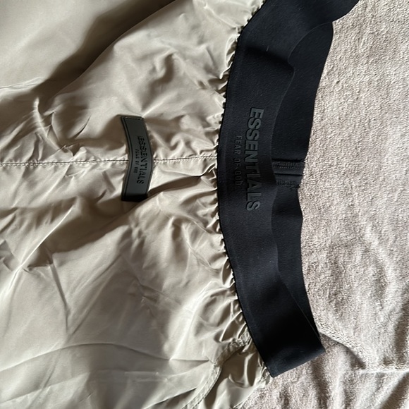 Tan puff pants size small - Picture 3 of 5